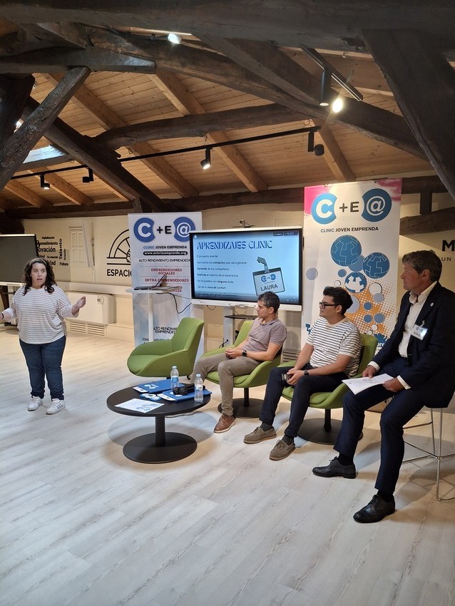 Asturias joven emprenda Cliniqueros