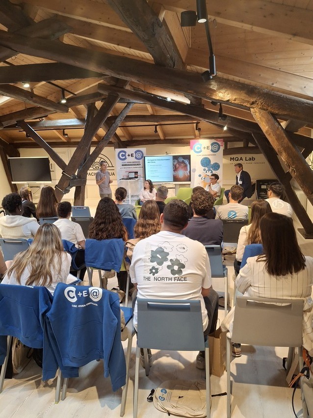 Asturias joven emprenda Cliniqueros