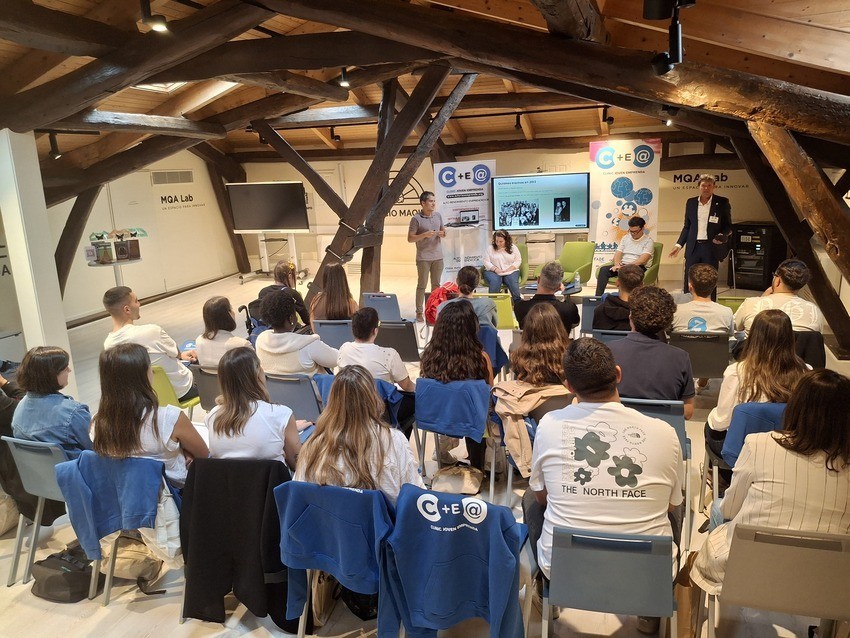 Asturias joven emprenda Cliniqueros