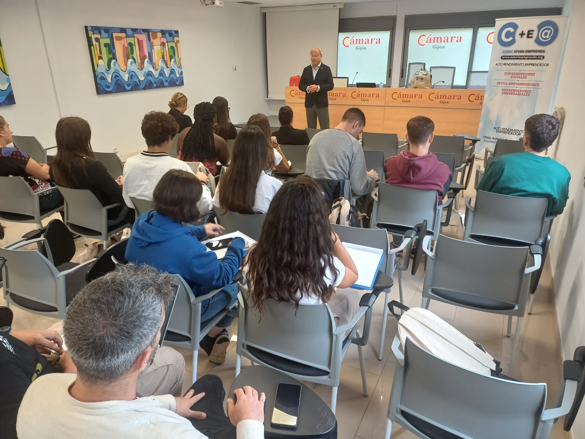 Asturias joven emprenda Cámara Gijón