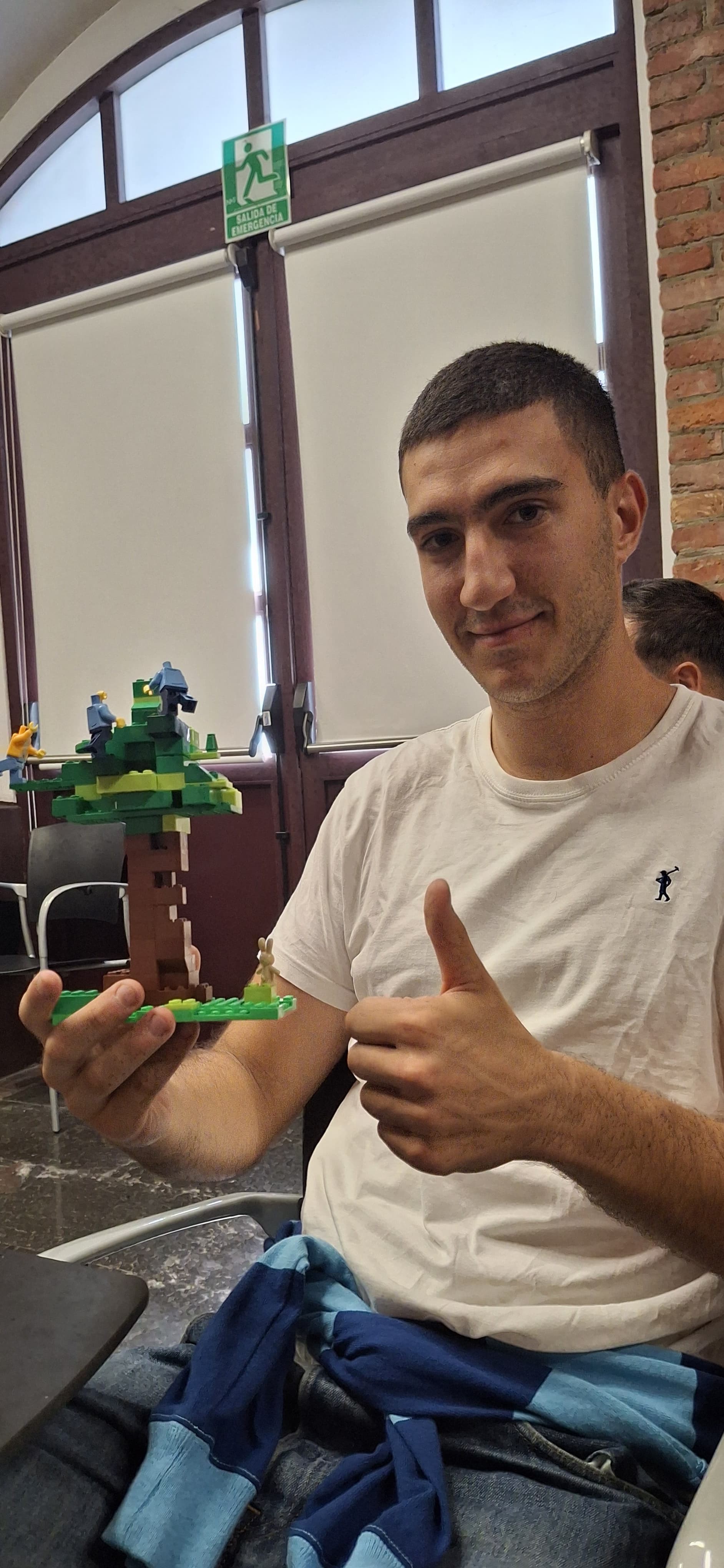 Asturias joven emprenda Lego