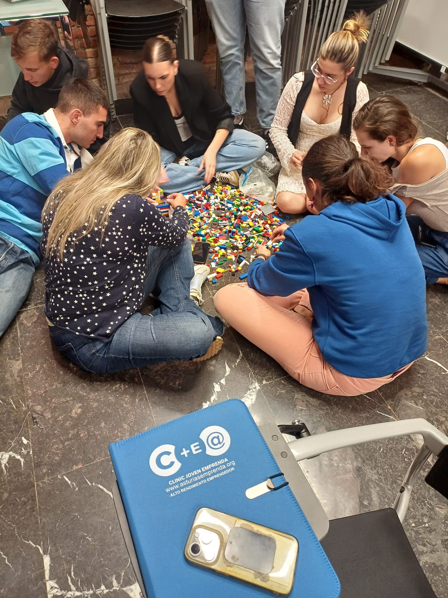 Asturias joven emprenda Lego