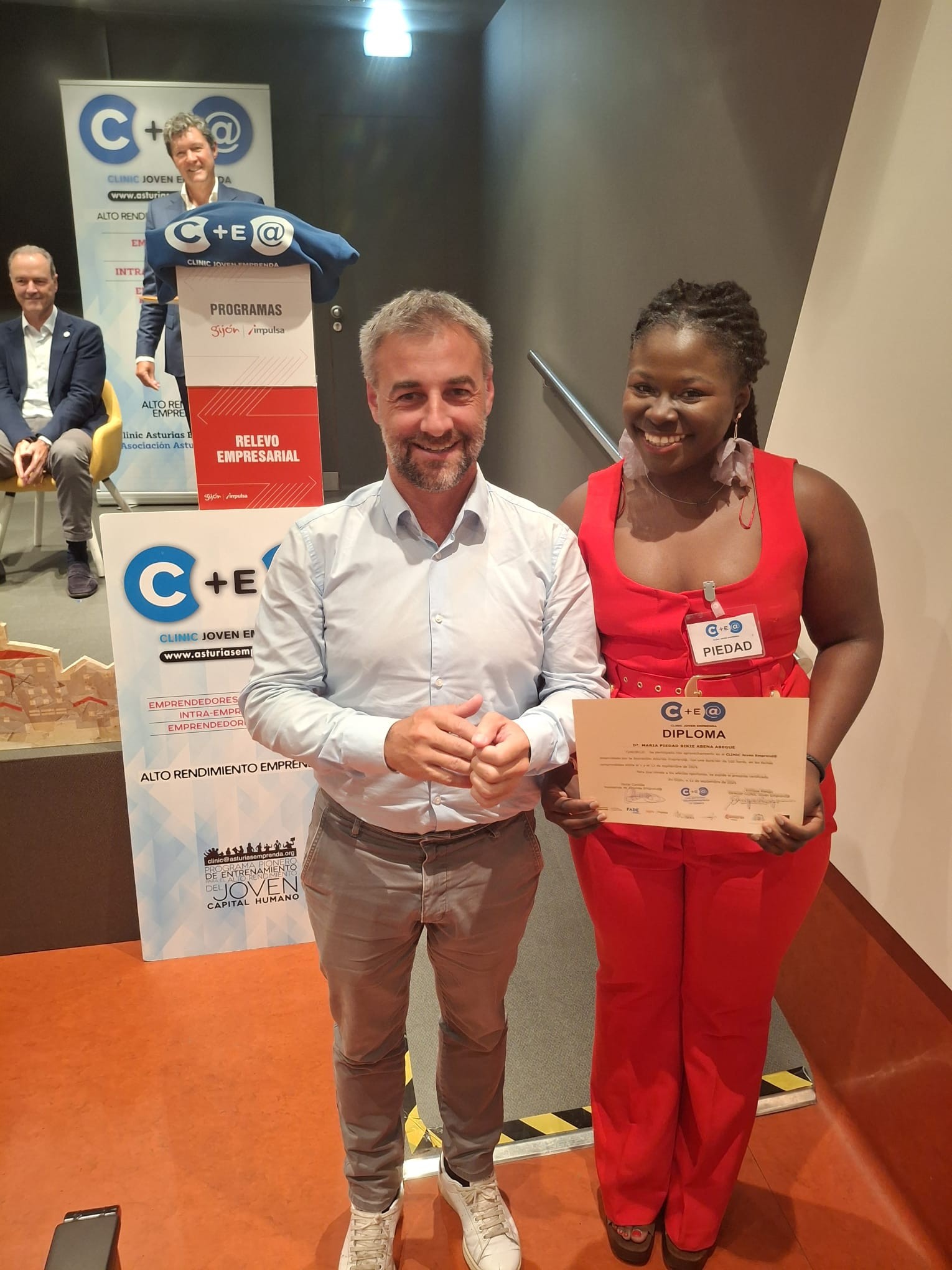 Asturias joven emprenda Diplomas