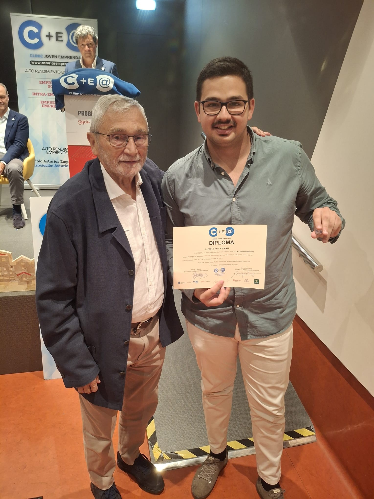 Asturias joven emprenda Diplomas