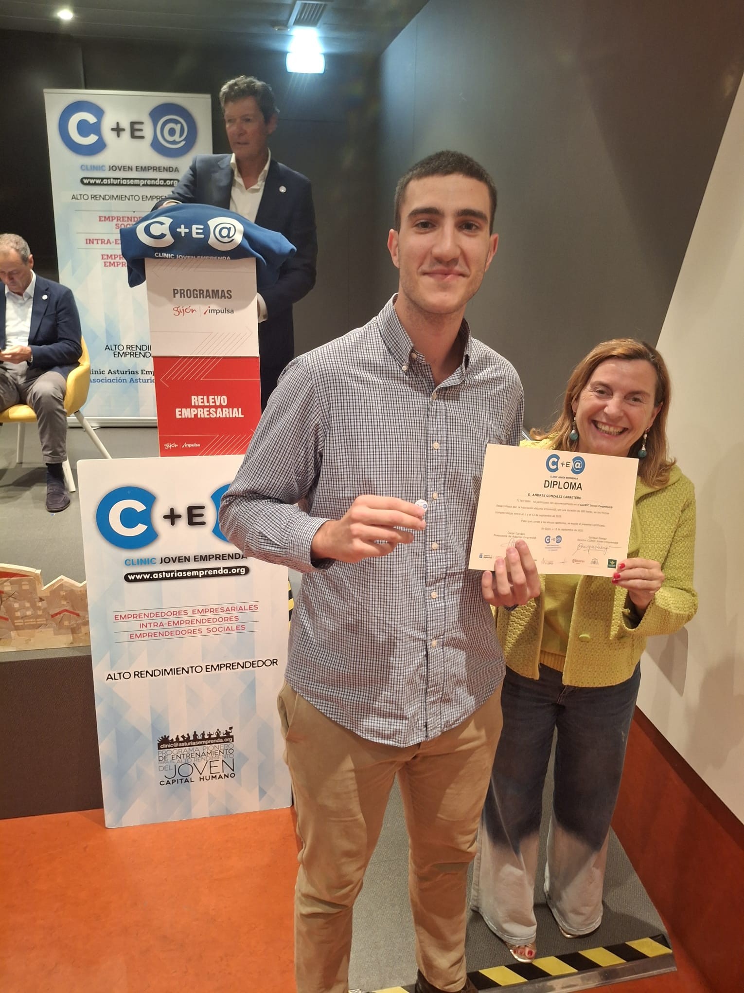 Asturias joven emprenda Diplomas
