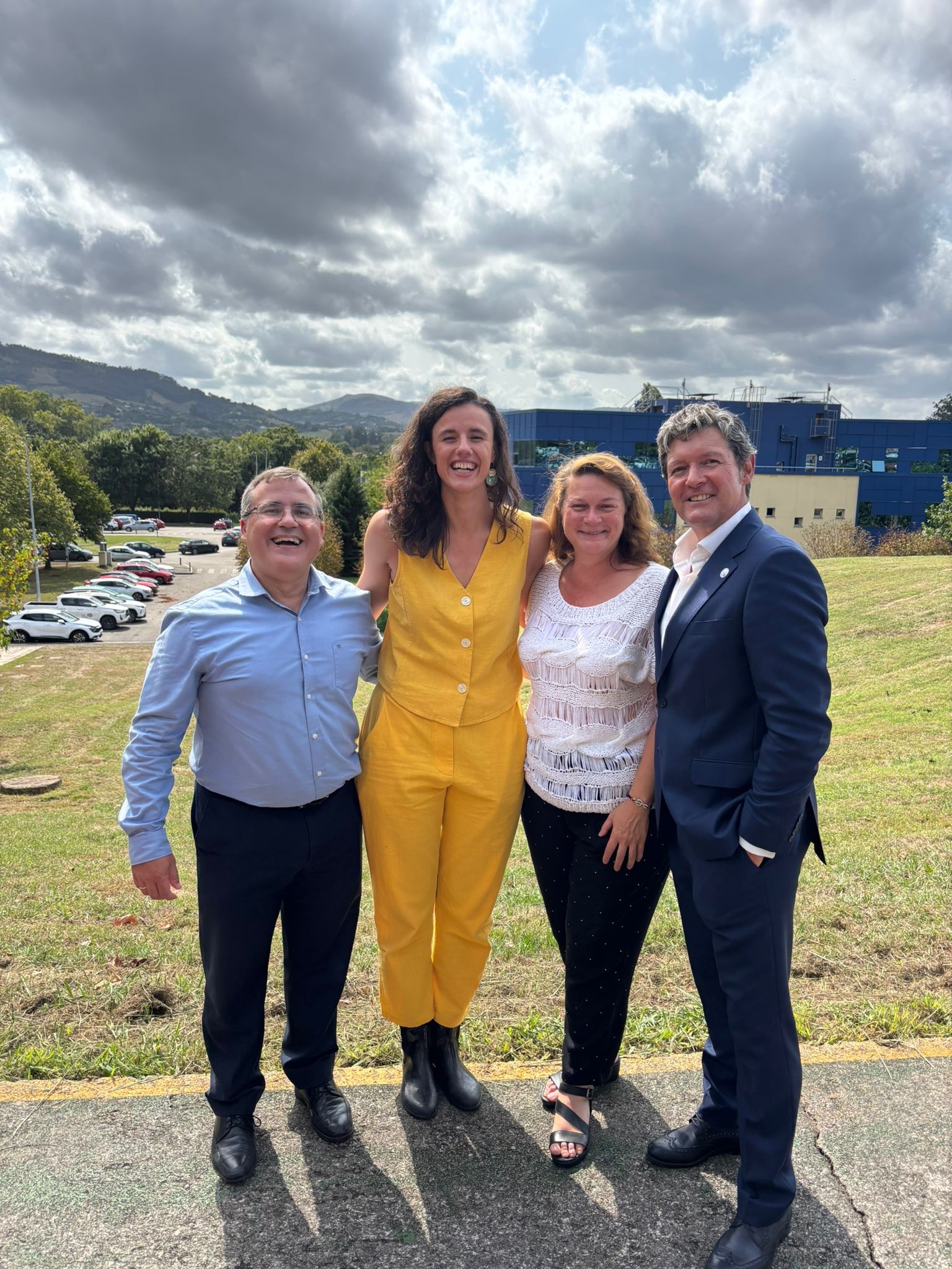 Clinic Joven emprenda Grupo